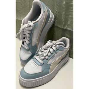 Puma Karmen II Idol women's platform sneakers. Size 9(W).